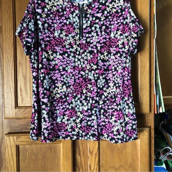 NWT Michael Kors Pink Floral Printed Cold Shoulder 1/4 Zip Front Top - L - Picture 6 of 13
